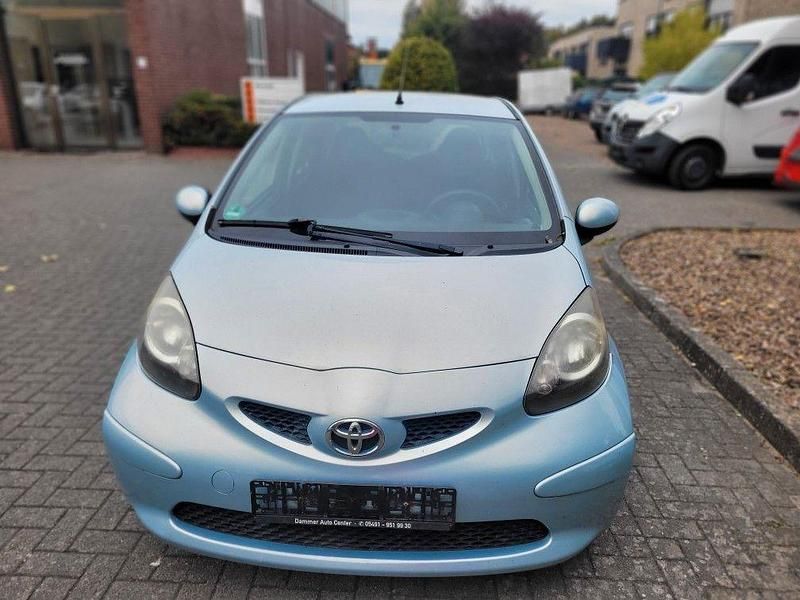 Gebraucht Toyota Aygo Cool 68 PS (50 kW) 2006 Blau Kleinwagen