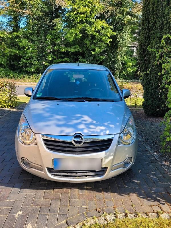 Second-hand Opel Agila 65 CP (47 kW) 2009 Argintiu Hatchback