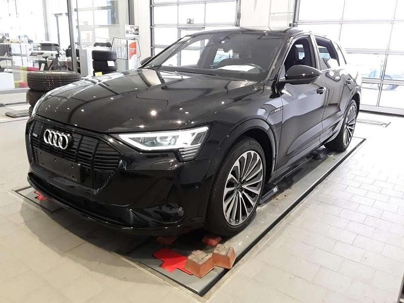 Gebraucht Audi e-tron S-Line 300 kW (408 PS) 2023 Brillantschwarz SUV