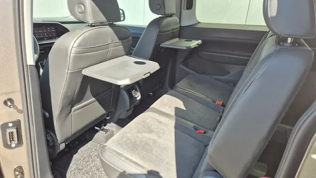 Neu VW Caddy Maxi Style 116 PS (85 kW) 2026 Grau Van / Kleinbus