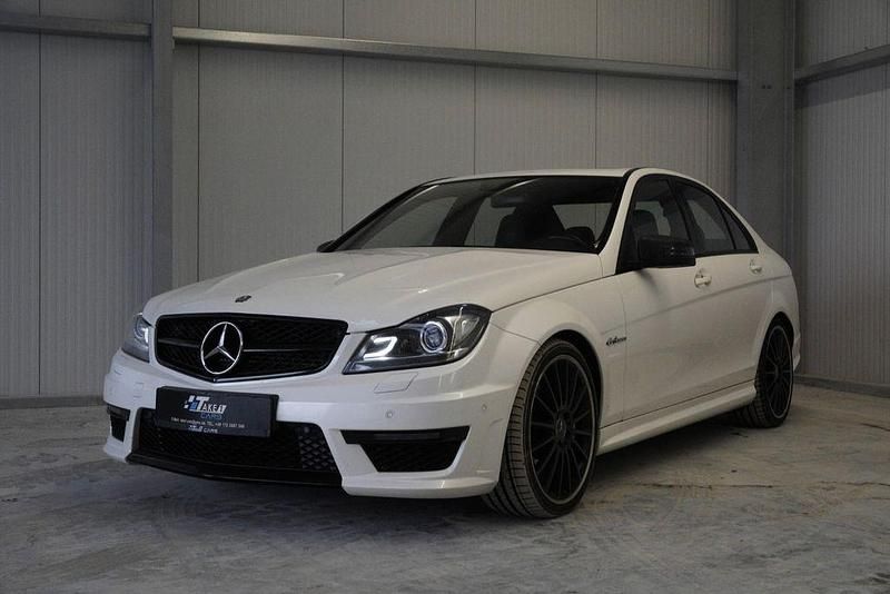 Weiß Gebraucht 2014 Mercedes C63 AMG AMG Limousine | 49.990 € (Etwas zu teuer) - Bild 1/4