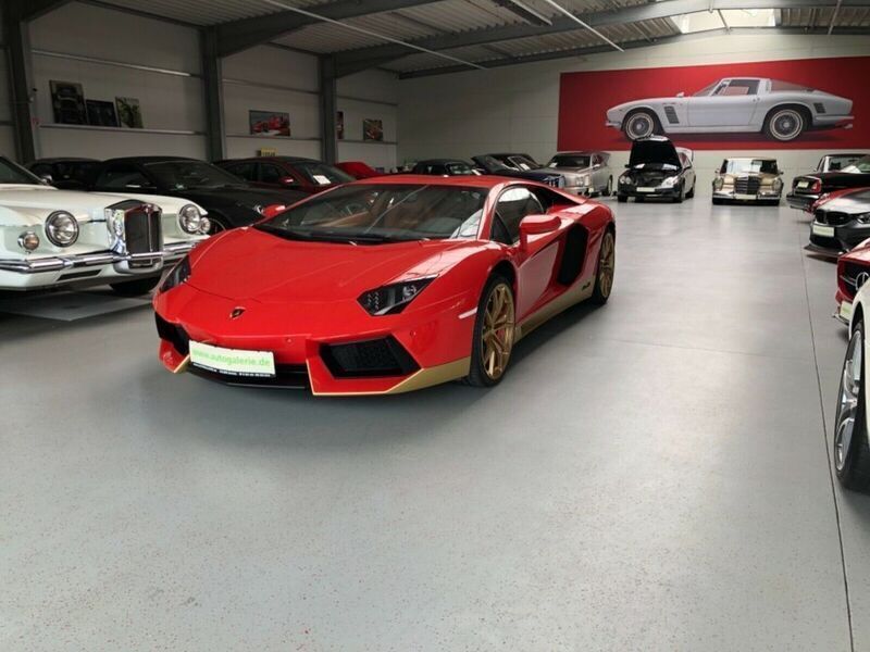 Rot Gebraucht 2016 Lamborghini Aventador Coupé | 425.000 € - Bild 1/4