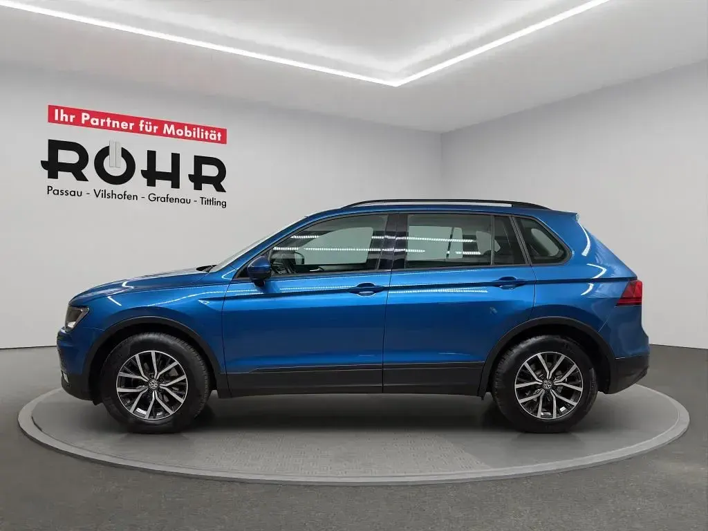 Gebraucht VW Tiguan Trendline 150 PS (110 kW) 2019 Caribbean blue metallic SUV