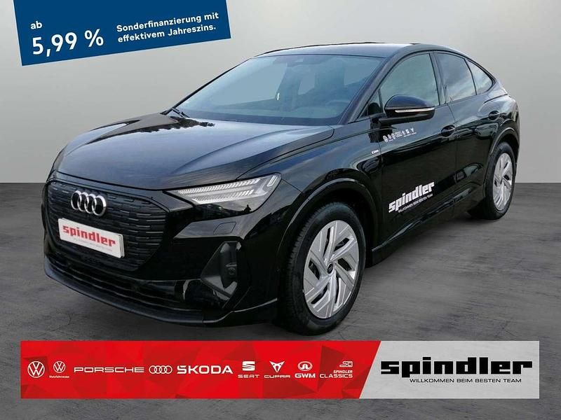 Mythosschwarz metallic Gebraucht 2022 Audi Q4 e-tron S-Line SUV | 35.980 € (Fairer Preis) - Bild 1/4