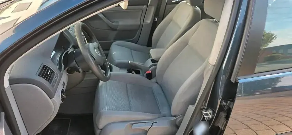 Gebraucht VW Golf IV 75 PS (55 kW) 2005 Blau Kleinwagen