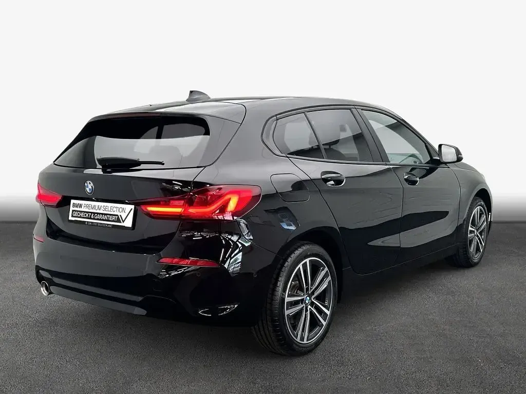 Gebraucht BMW 118 Advantage 136 PS (100 kW) 2023 Schwarz ii Kleinwagen