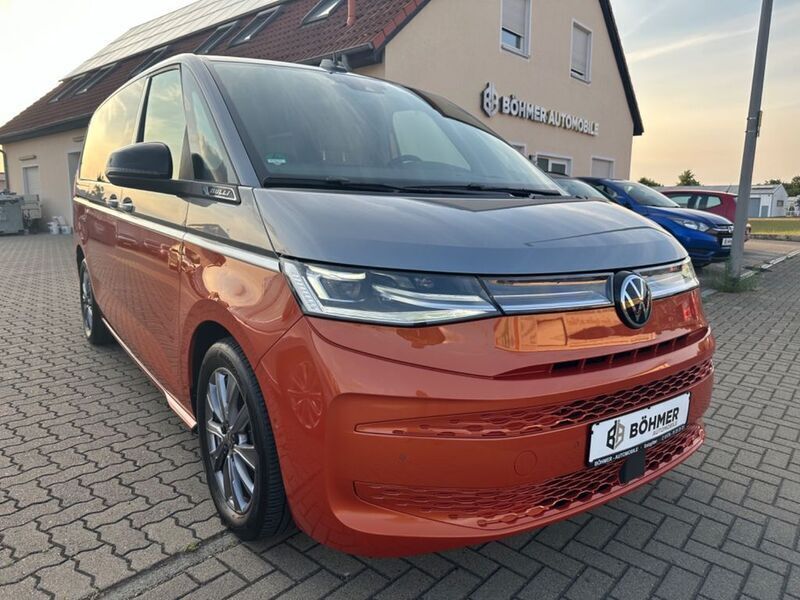 Grau Gebraucht 2024 VW T7 Style Van | 63.900 € (Teuer) - Bild 1/4