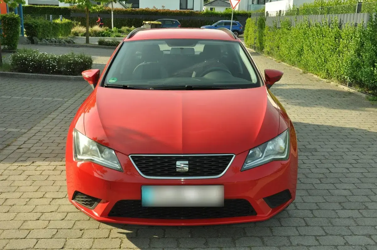 Gebraucht Seat Leon ST 86 PS (63 kW) 2015 Rot Kombi