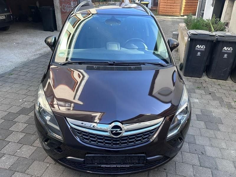 Gebraucht Opel Zafira Tourer 140 PS (102 kW) 2012 Braun Van / Kleinbus