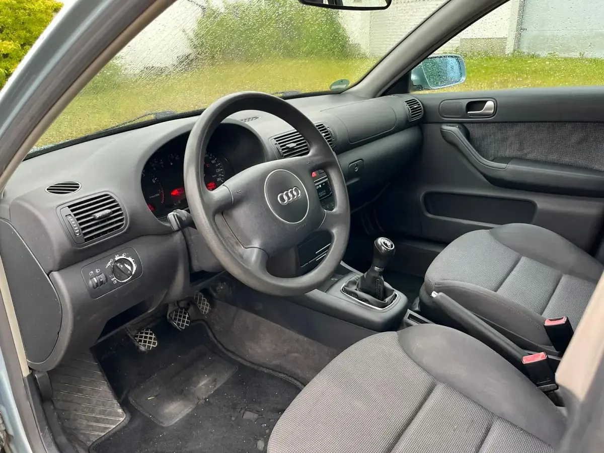 Gebraucht Audi A3 102 PS (75 kW) 2001 Blau Kleinwagen