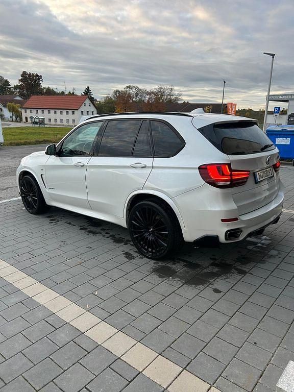 Gebraucht BMW X5 M Sport 258 PS (189 kW) 2015 Weiß SUV