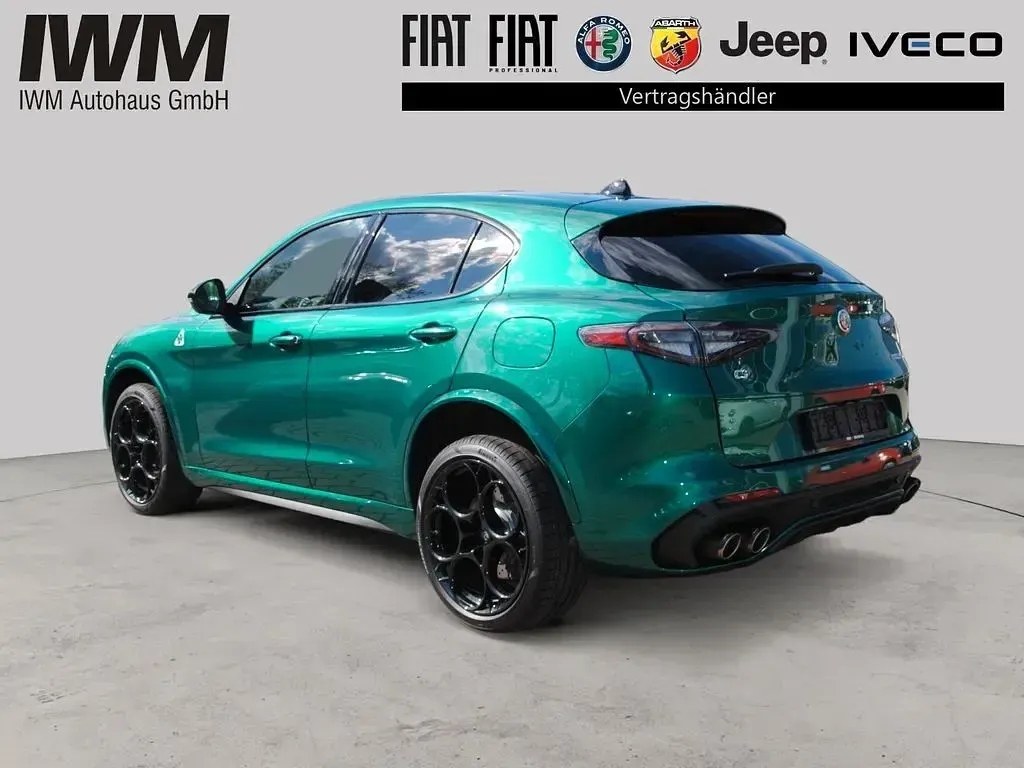 Gebraucht Alfa Romeo Stelvio Quadrifoglio 519 PS (381 kW) 2024 Verde montreal speziallack SUV