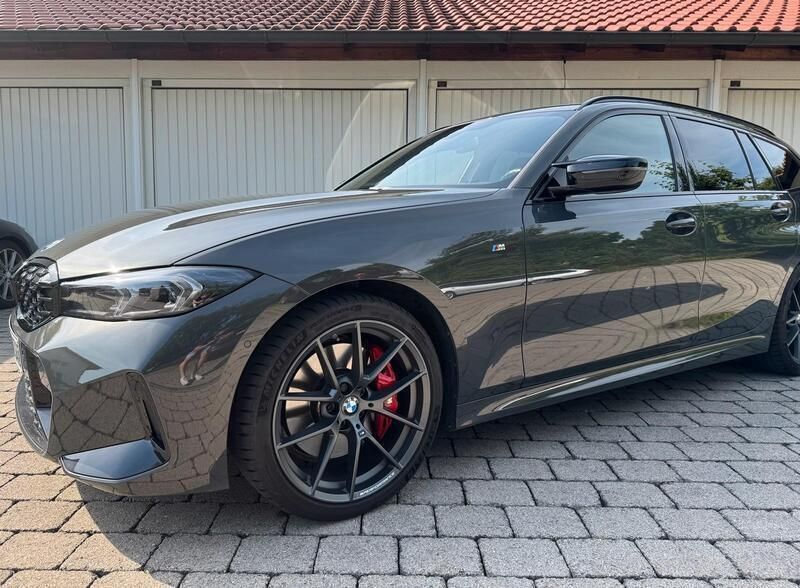 Grau Gebraucht 2023 BMW M340 M Sport Limousine | 58.750 € (Fairer Preis) - Bild 1/4