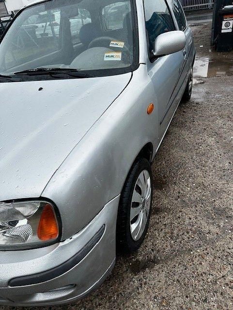Gebraucht Nissan Micra Comfort 60 PS (44 kW) 2001 Silber Kleinwagen