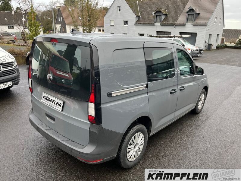 Gebraucht VW Caddy Basis 102 PS (75 kW) 2024 Pure grey Van / Kleinbus