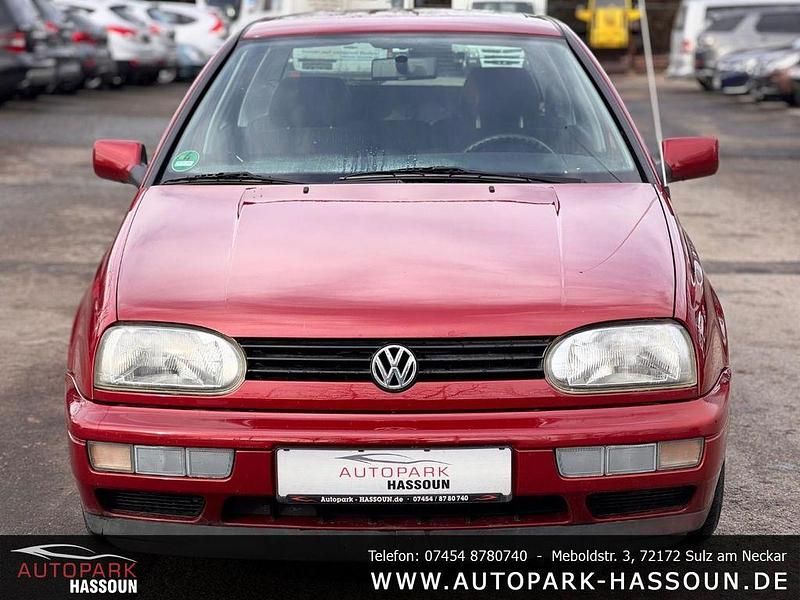 Gebraucht VW Golf III Family 60 PS (44 kW) 1997 Rot Limousine
