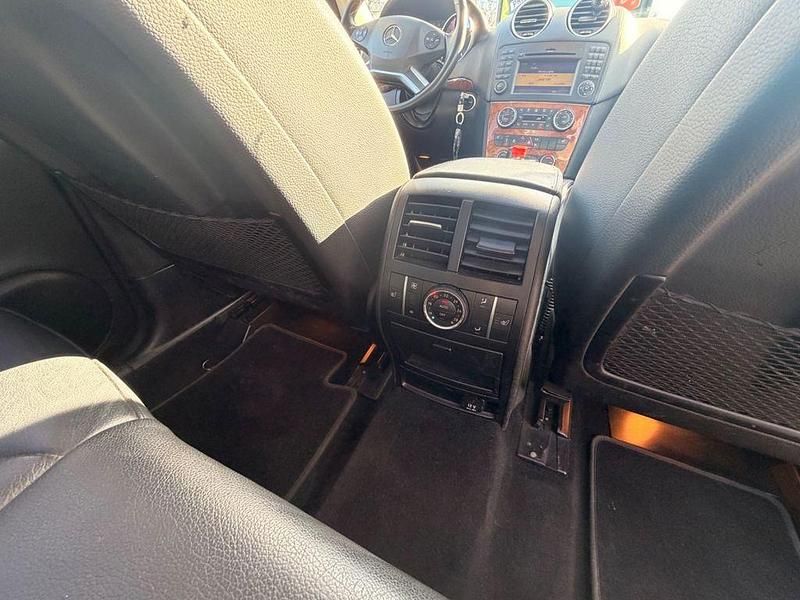 Gebraucht Mercedes GL350 265 PS (194 kW) 2012 Silber SUV