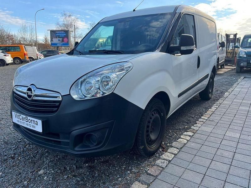 Gebraucht Opel Combo 120 PS (88 kW) 2018 Weiß Van / Kleinbus