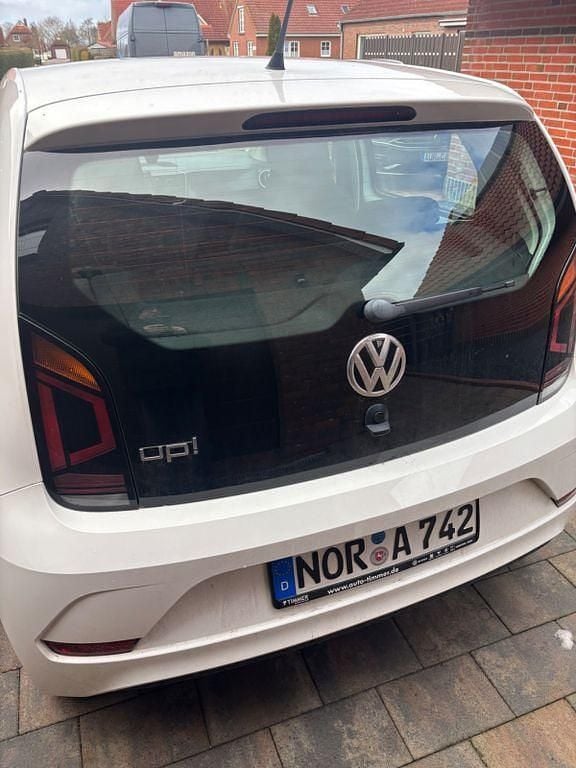 Second-hand VW up! 60 CP (44 kW) 2019 Alb Hatchback