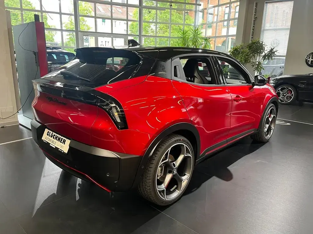 Neu Alfa Romeo Junior Veloce 206 kW (281 PS) 2026 Rot SUV