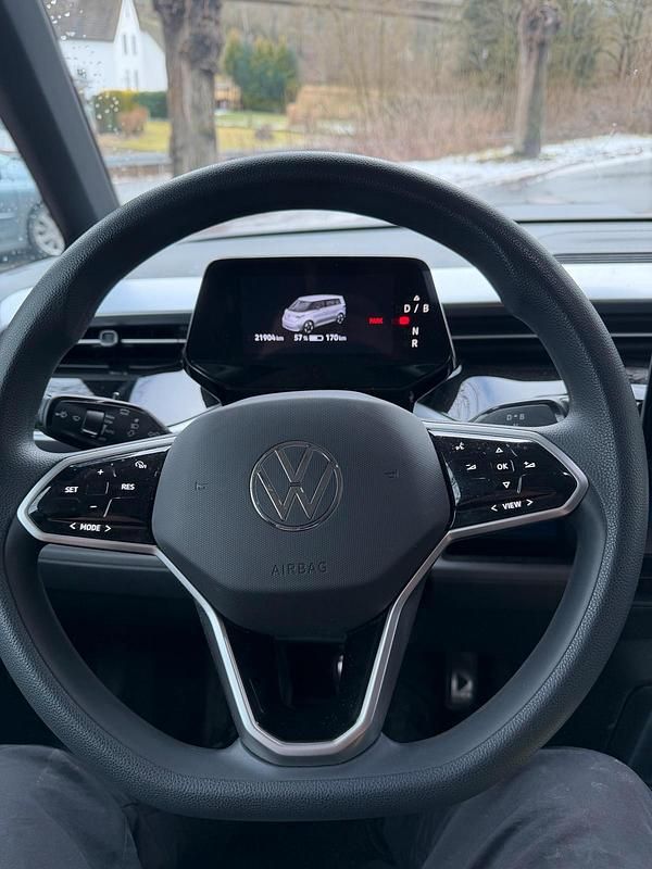 Gebraucht VW ID. Buzz Pro 150 kW (204 PS) 2023 Grün Van / Kleinbus