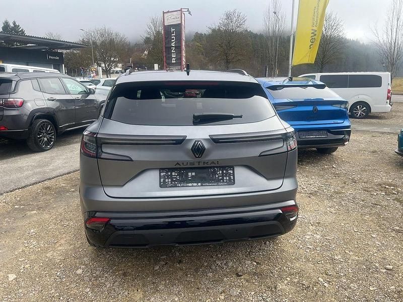 Gebraucht Renault Austral Techno Esprit Alpine 158 PS (116 kW) 2024 Dolomitgrau satiniert mit dac SUV