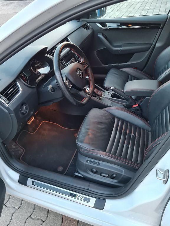 Gebraucht Skoda Octavia RS 230 PS (169 kW) 2016 Weiß Kleinwagen