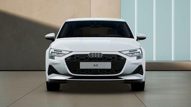 Gebraucht Audi A3 Advanced 150 PS (110 kW) 2025 Gletscherweiss metallic Limousine