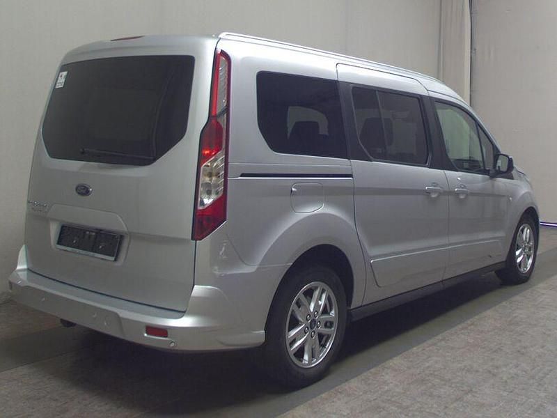 Gebraucht Ford Tourneo Titanium 120 PS (88 kW) 2021 Polarsilber metallic Van / Kleinbus