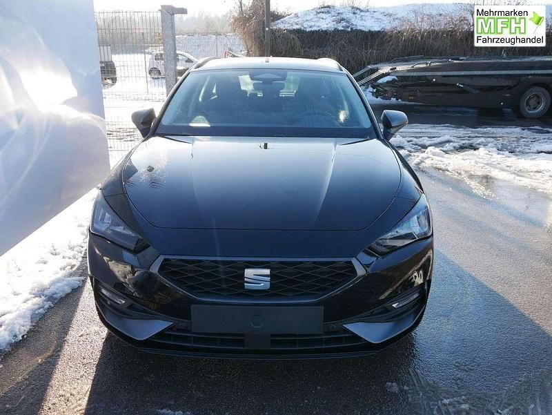 Neu Seat Leon FR 150 PS (110 kW) 2025 Midnight schwarz meta... Kombi