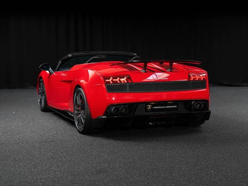 Gebraucht Lamborghini Gallardo 570 PS (419 kW) 2014 Rot Cabrio