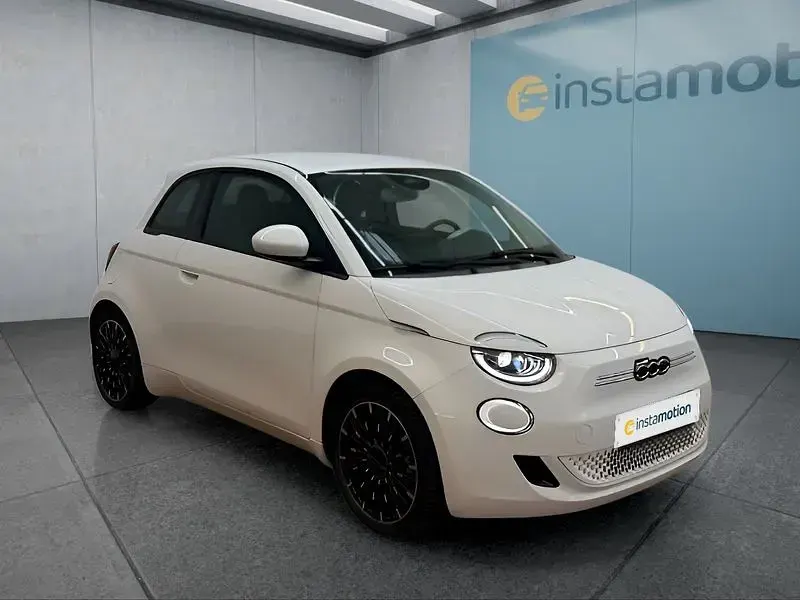 Gebraucht Fiat 500e Icon 86 kW (118 PS) 2022 Weiß Kleinwagen