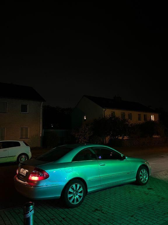 Silber Gebraucht 2003 Mercedes CLK270 Coupé | 2.999 € - Bild 1/4