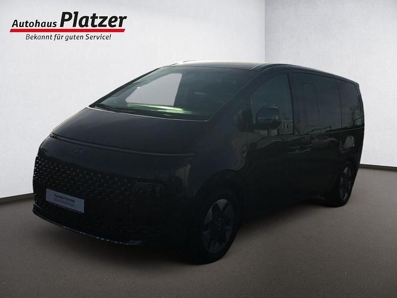 Gebraucht Hyundai Staria Signature 177 PS (130 kW) 2022 Grau Van / Kleinbus