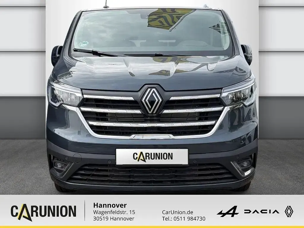 Neu Renault Trafic 170 PS (125 kW) 2026 Kometengrau metallic Van / Kleinbus