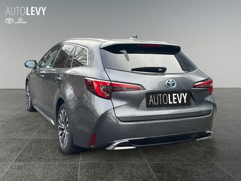 Gebraucht Toyota Corolla Team 140 PS (102 kW) 2024 Grau Kombi