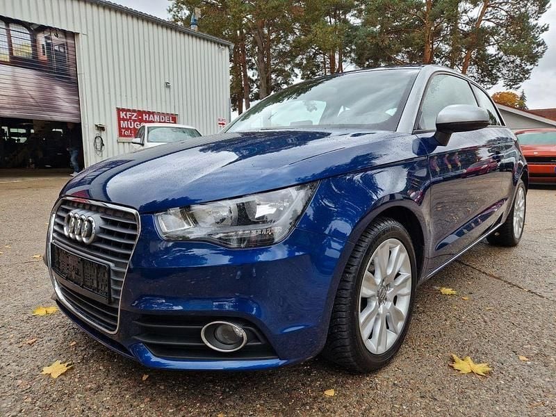 Blau Gebraucht 2013 Audi A1 Sport Kleinwagen | 11.111 € (Fairer Preis) - Bild 1/4