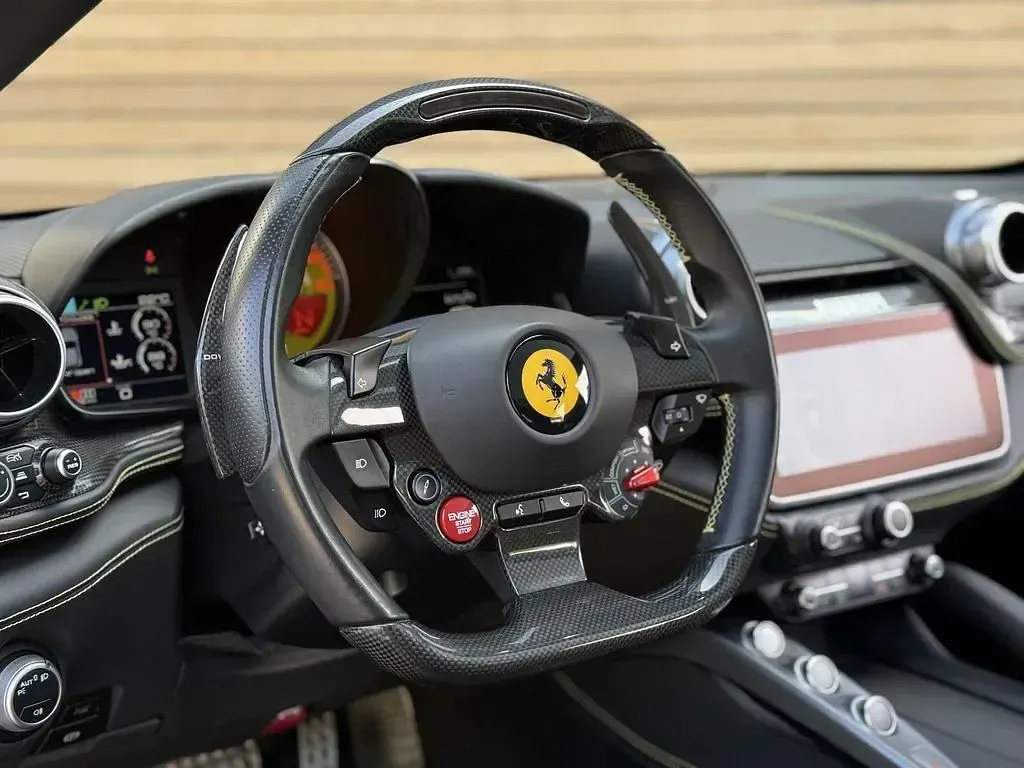 Second-hand Ferrari GTC4Lusso 610 CP (448 kW) 2021 Gri Break