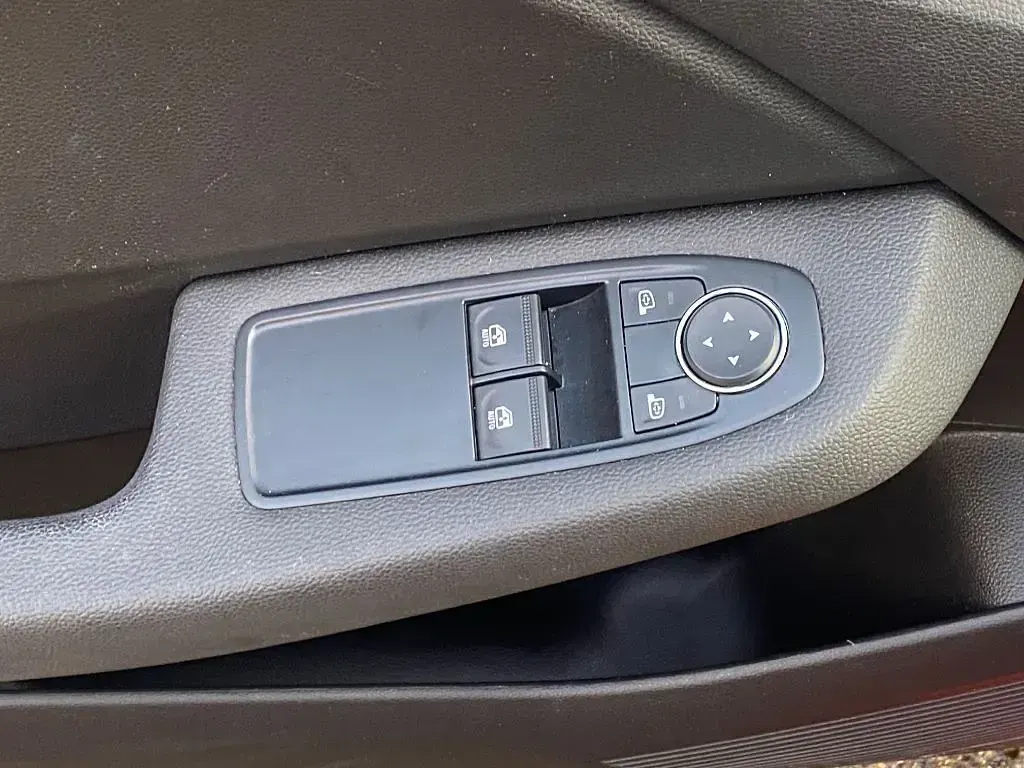 Gebraucht Renault Clio Equilibre 91 PS (66 kW) 2022 Orange Kleinwagen