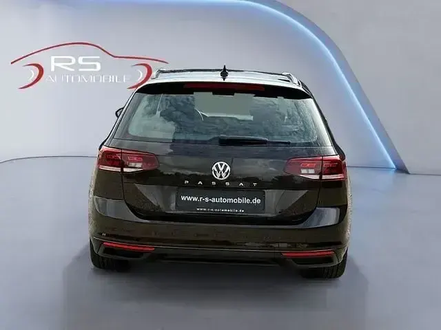Gebraucht VW Passat Business 150 PS (110 kW) 2019 Schwarz Kombi