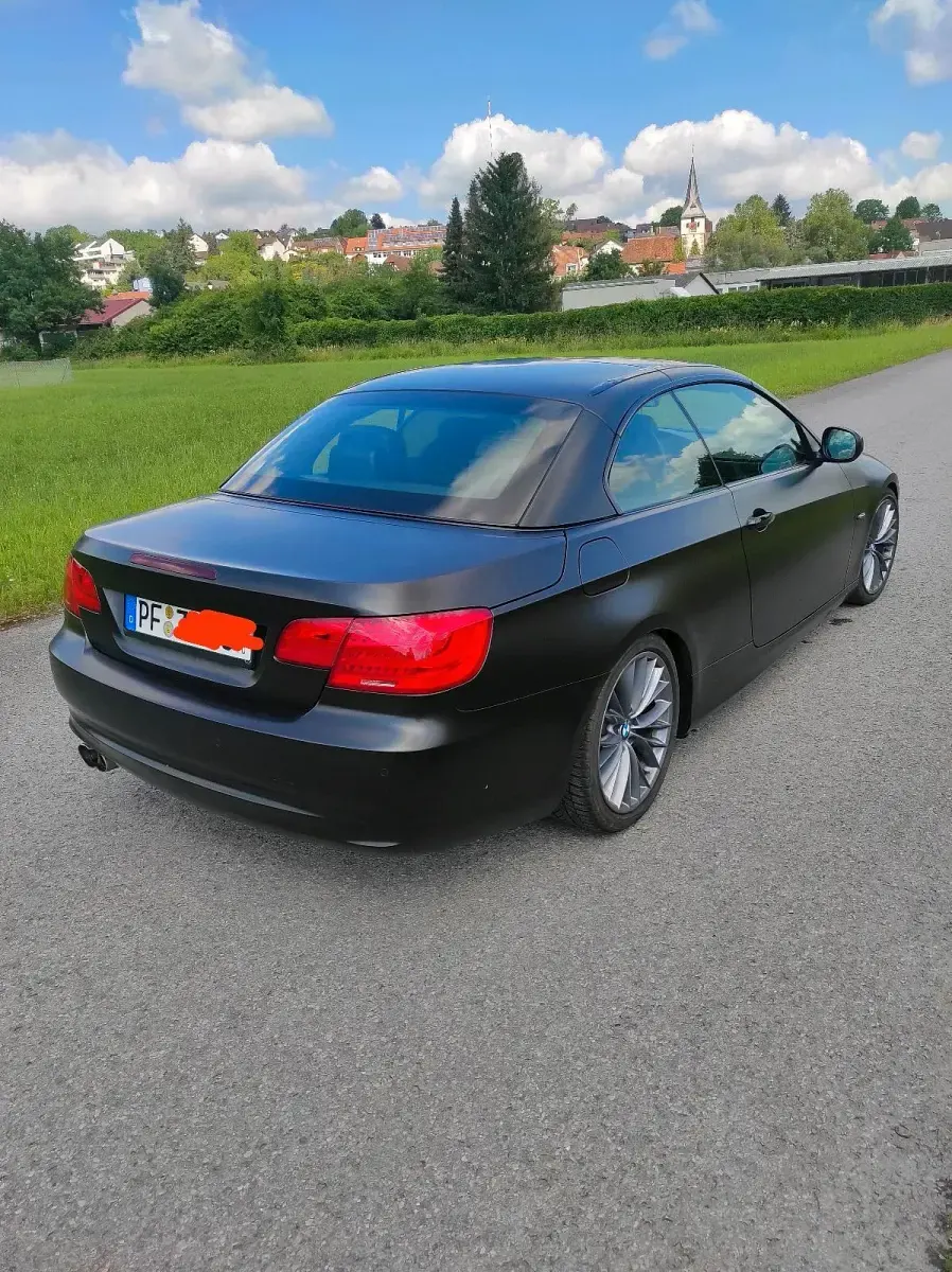 Gebraucht BMW 330 Cabriolet 245 PS (180 kW) 2012 Grau Cabrio