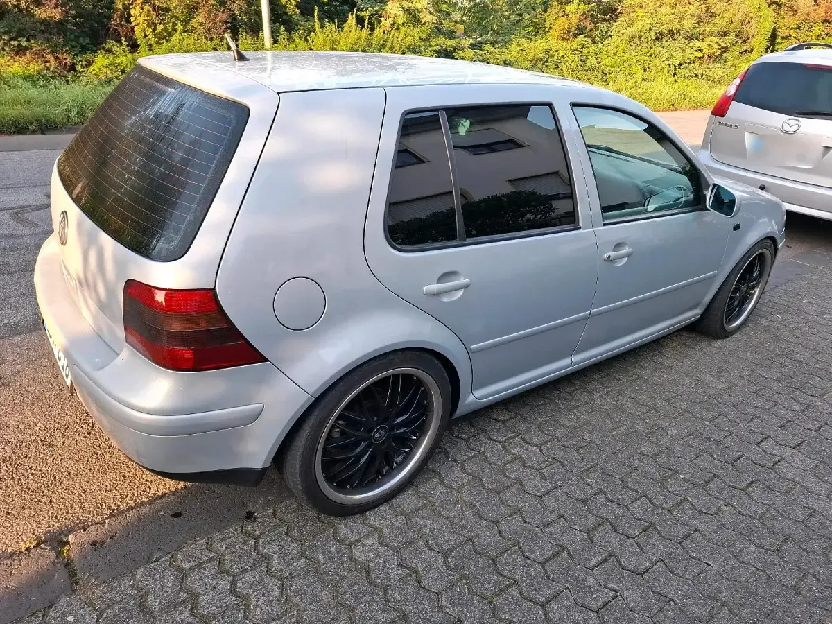 Gebraucht VW Golf IV 150 PS (110 kW) 1998 Silber Kleinwagen