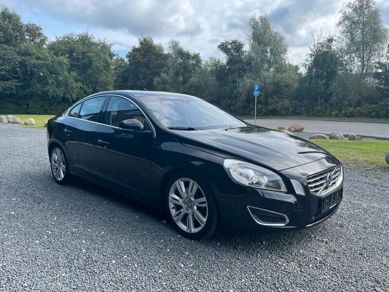 Gebraucht Volvo S60 Summum 329 PS (241 kW) 2011 Schwarz Limousine