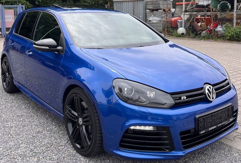 Blau Gebraucht 2012 VW Golf VI R Limousine | 19.799 € - Bild 1/4