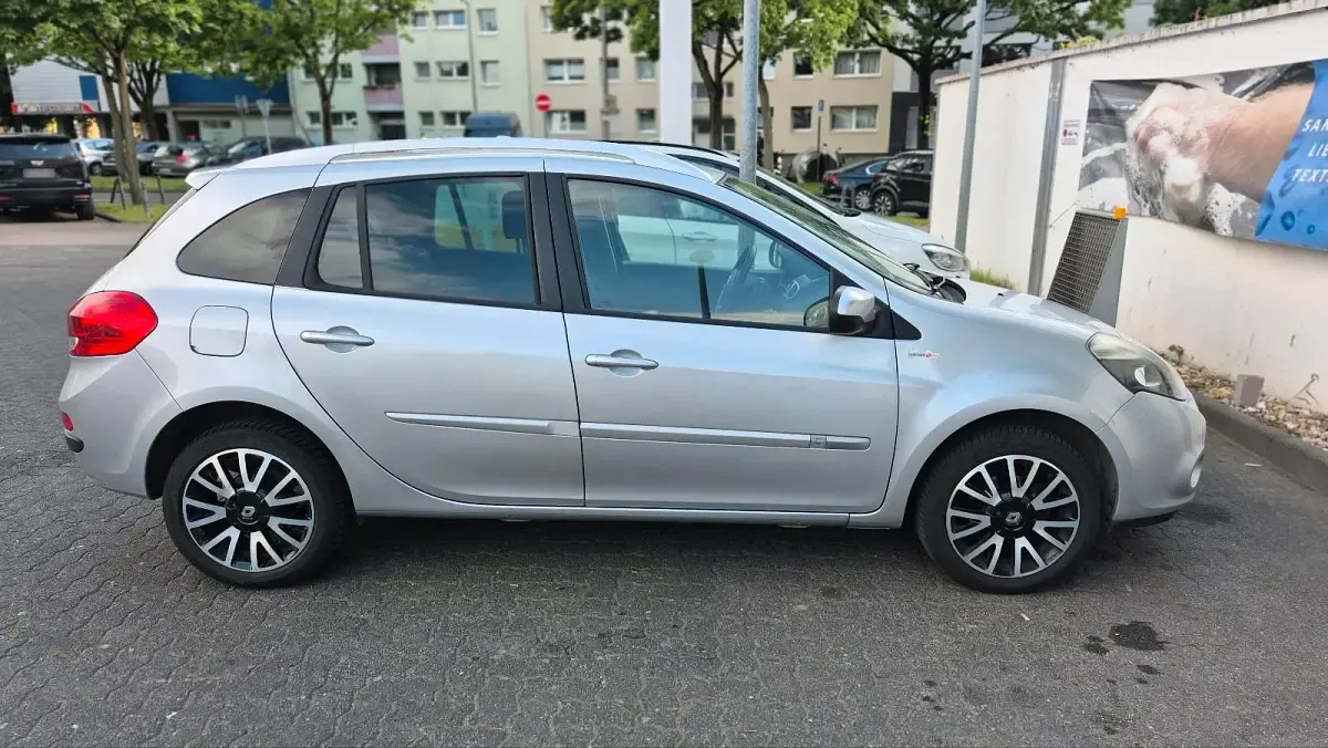 Gebraucht Renault Clio GrandTour 2012 Silber Kombi