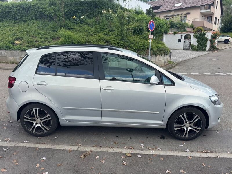 Gebraucht VW Golf Plus Cross Trendline 105 PS (77 kW) 2011 Silber Van / Kleinbus