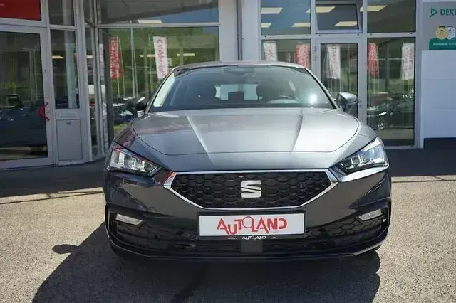 Neu Seat Leon 116 PS (85 kW) 2025 Grau Limousine