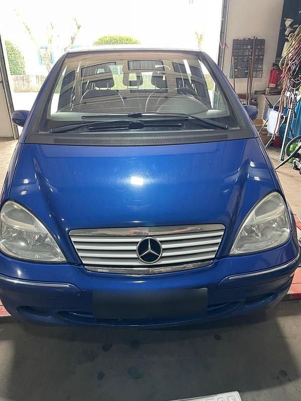 Gebraucht Mercedes A190 125 PS (91 kW) 2001 Blau Kleinwagen