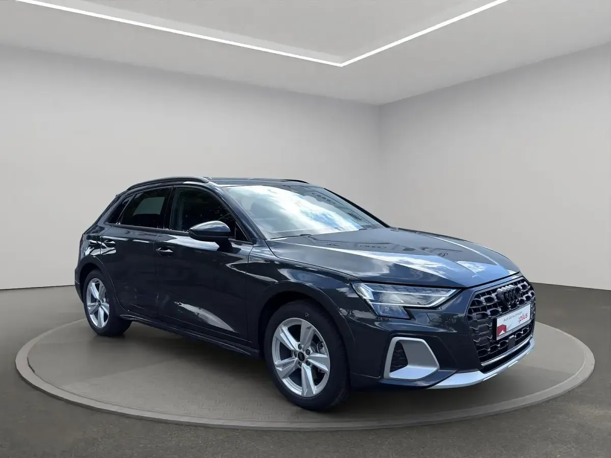 Gebraucht Audi A3 Ambiente 204 PS (150 kW) 2025 Manhattangrau metallic Kombi