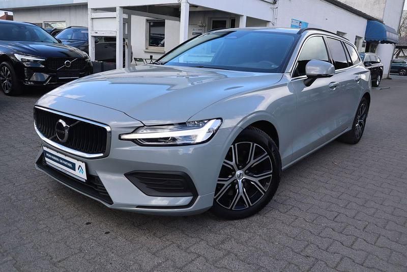 Gebraucht Volvo V60 Core 197 PS (144 kW) 2024 Vapour grey Kombi